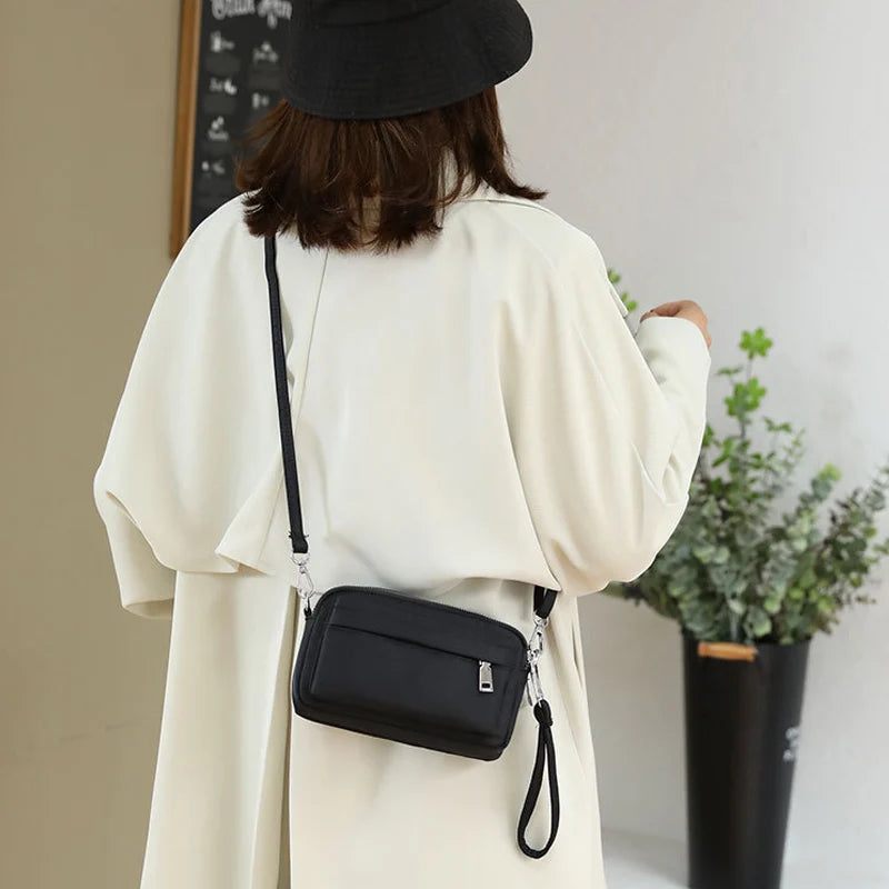 Afslappet Mobiltelefon Taske Kvinde Nylon Clutch Let Vægt Udendørs Rejse Skuldertasker Solid Messenger Til Kvinder - Sort